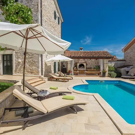 Beautiful Stone House - Parentium With Private Pool Villa Dračevac