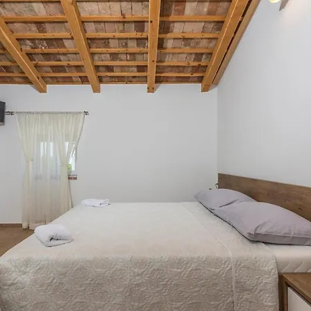 Villa Beautiful Stone House - Parentium With Private Pool Dračevac